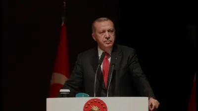 Cumhurbaşkanı Erdoğan, Fırat Kalkanı Harekatı'nın yıl dönümünde şehitleri rahmetle anarak,