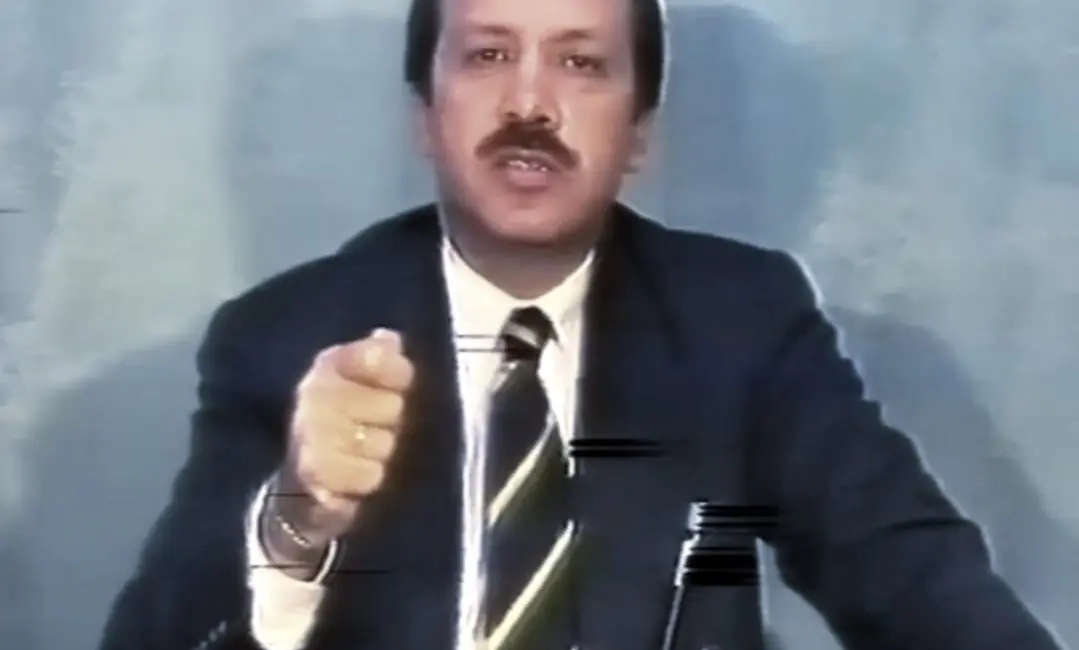 Baba vasiyetiyle gün yüzüne çıkarılan Gemlik TV arşivinden tarihi görüntüler,