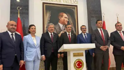 Cumhurbaşkanı Yardımcısı Cevdet Yılmaz, Eskişehir Valiliğine ziyarette bulundu. Bir dizi