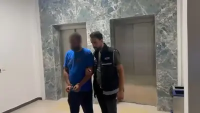 Adalet Bakanı Akın Gürlek, Fenerbahçe Spor Kulübü futbol takımını taşıyan