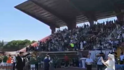 Bursa’nın İnegöl ilçesinde düzenlenen köyler arası futbol turnuvasının final karşılaşması