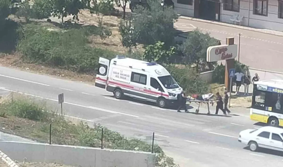 Gemlik’te seyir halindeki belediye otobüsünde fenalaşan kadın yolcu, sağlık ekiplerinin