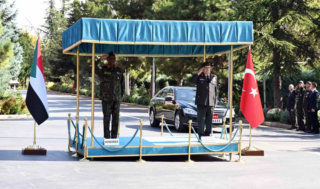 Genelkurmay Başkanı Orgeneral Selçuk Bayraktaroğlu, Sudan Cumhuriyeti Genelkurmay Başkanı Orgeneral