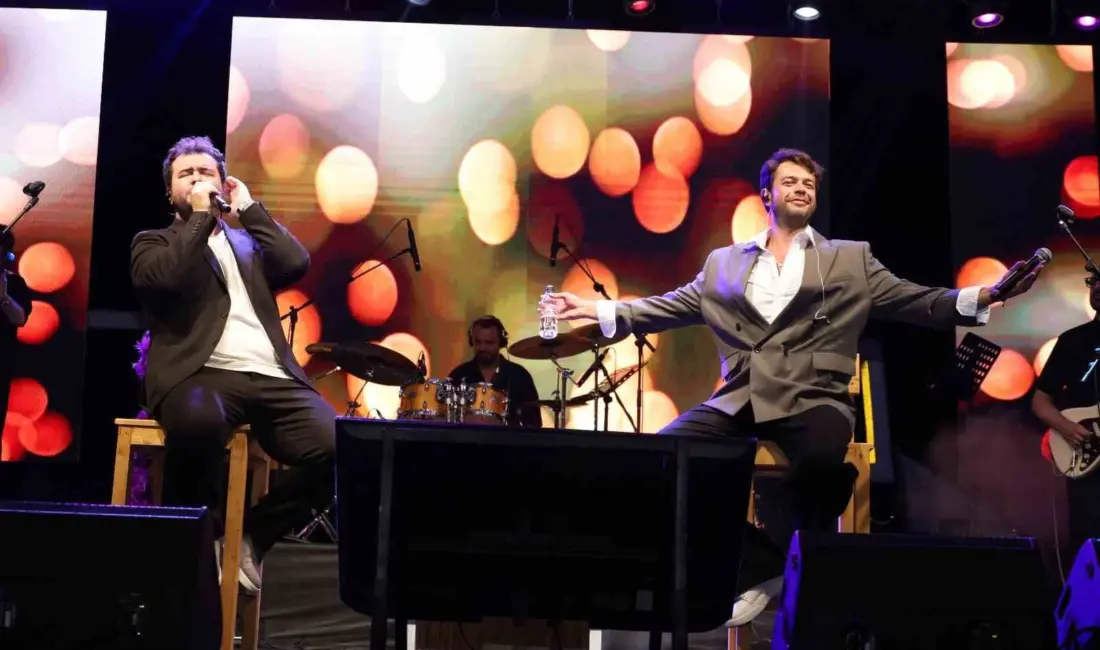 Samsun’un Alaçam ilçesinde düzenlenen Geyikkoşan Yaz Konserleri’nin ilk gecesinde Safa