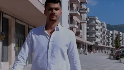 Hatay'da depremin izleri siliniyor. TOKİ ve Emlak Konut GYO iş
