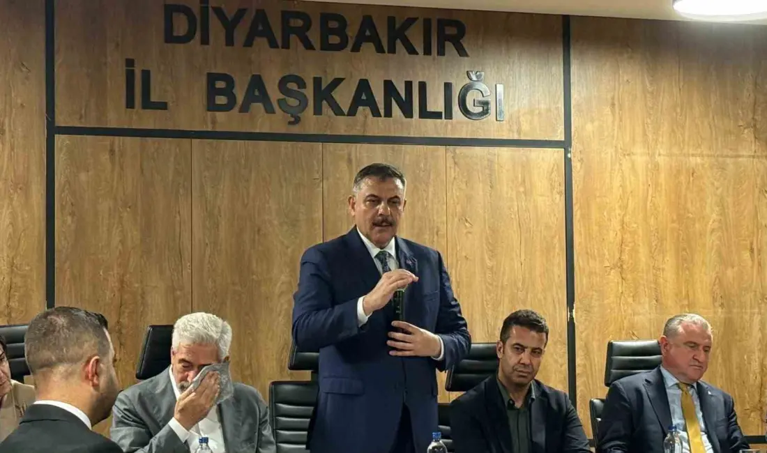 İçişleri Bakanı Mustafa Çiftçi ve Gençlik ve Spor Bakanı Osman