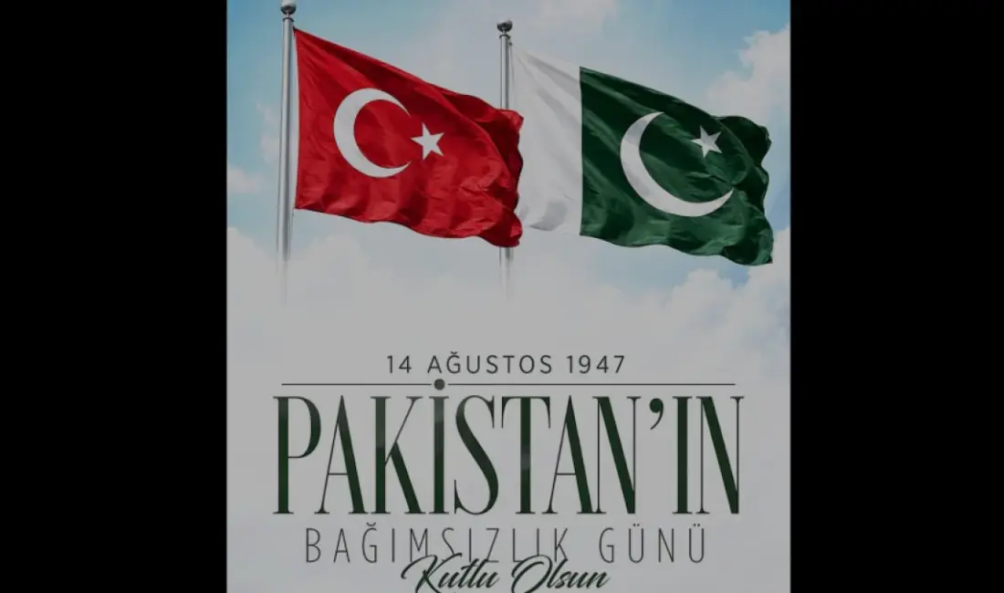 Cumhurbaşkanlığı İletişim Başkanı Burhanettin Duran, Pakistan'ın Bağımsızlık Günü dolayısıyla bir
