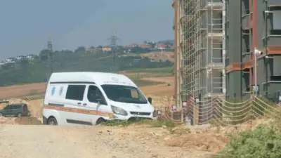 Bursa’nın İnegöl ilçesinde yapımı devam eden site inşaatında görev yapan