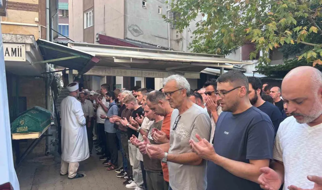 Bursa’nın Orhangazi ilçesinde İznik Gölü kıyısında dengesini kaybederek göle düşen