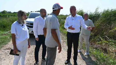 Karacabey Belediyesi, kırsal mahallelerde ulaşım altyapısını güçlendirmek ve tarımsal üretim