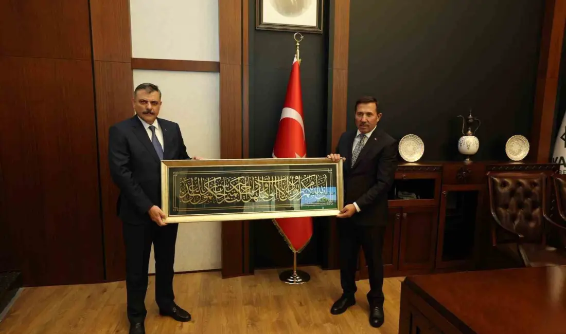 Konya’daki temasları kapsamında Konya’nın merkez Karatay Belediyesi’ni ziyaret eden İçişleri