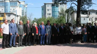 Kırgızistan’ın başkenti Bişkek’te 30 Ağustos Zafer Bayramı, Atatürk Parkı’nda düzenlenen