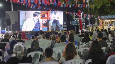 Bursa Büyükşehir Belediyesince düzenlenen ’Kültürpark Yeşilçam Sinema Akşamları’, Türk sinemasının