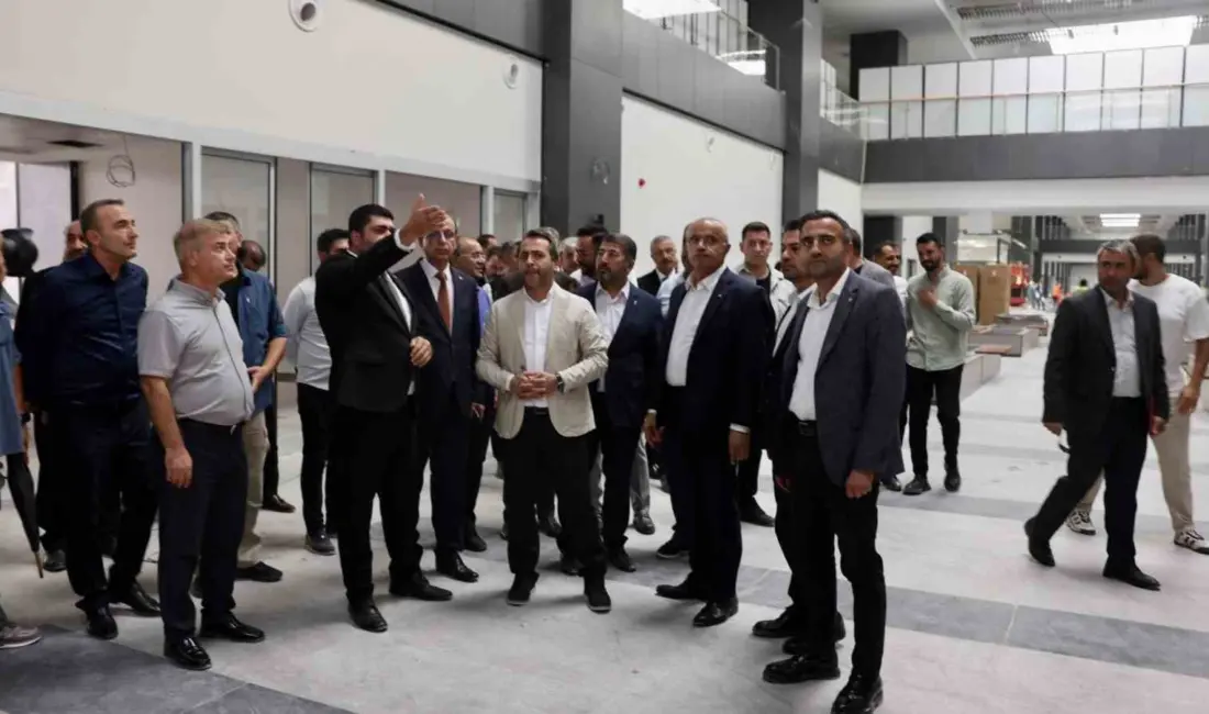 Akçadağ Belediye Başkanı Hasan Ulutaş, yapımı hızla devam eden Malatya