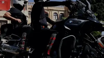 Mardin'in Nusaybin ilçesinde asayişi sağlamak üzere motosikletli Yunus polis timleri