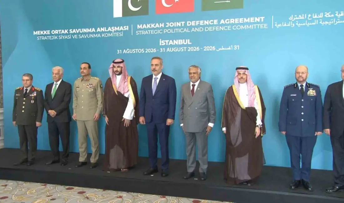 Türkiye, Pakistan ve Suudi Arabistan arasında imzalanan Mekke Ortak Savunma