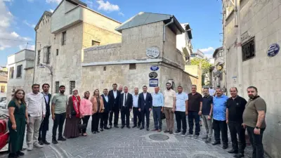 AK Parti Gaziantep Milletvekili Bünyamin Bozgeyik, beraberindeki geniş teşkilat heyetiyle