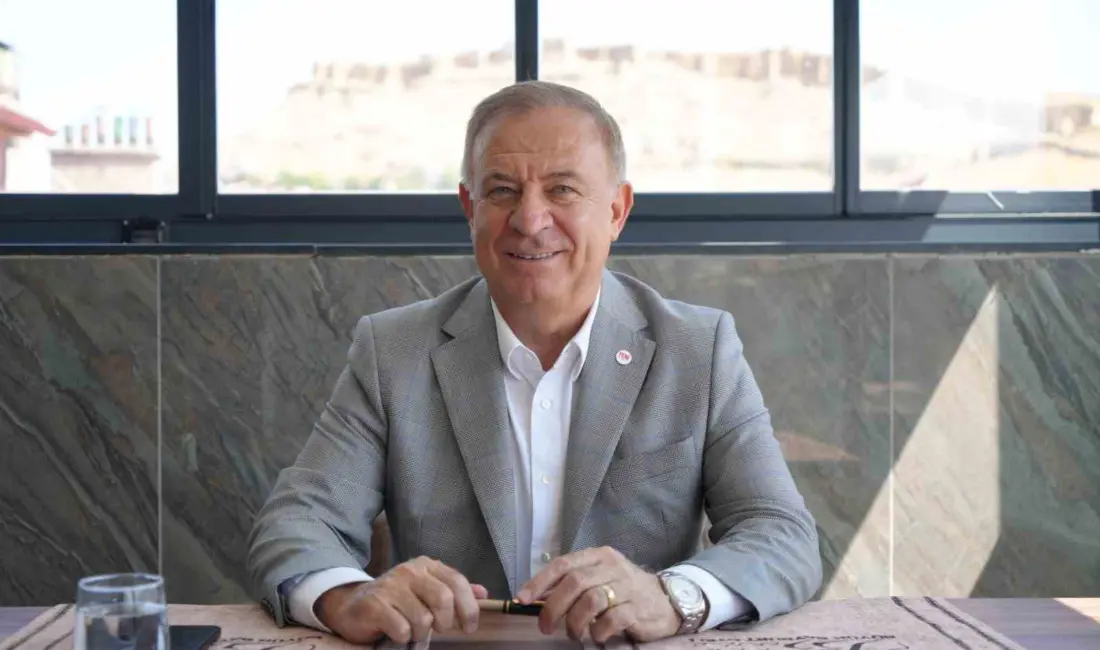 Yeni Parti İstanbul Milletvekili ve Parti Meclisi Üyesi Gökan Zeybek,