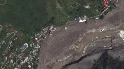 Nepal’in Çin sınırında meydana gelen taşkının yol açtığı sel felaketinde