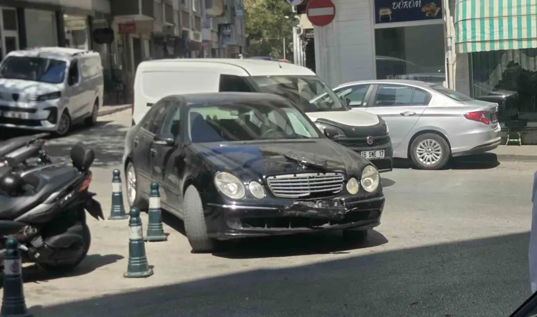 Bursa’nın Orhangazi ilçesinde otomobille çarpışan motosiklet sürücüsü yaralandı. Kaza, saat