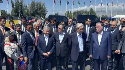 Kırgızistan Cumhurbaşkanı Sadır Caparov, Kazakistan Cumhurbaşkanı Kasım Cömert Tokayev, Özbekistan