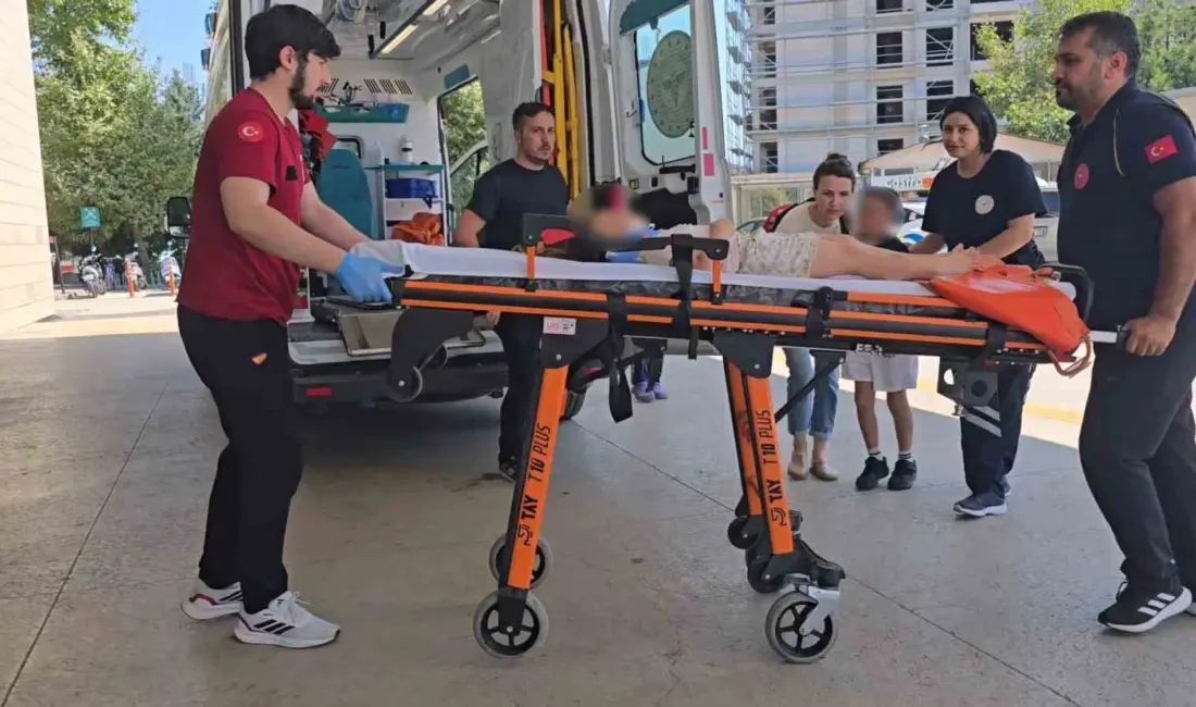 Bursa’nın İnegöl ilçesinde otomobil ile motosikletin çarpıştığı kazada 2’si çocuk
