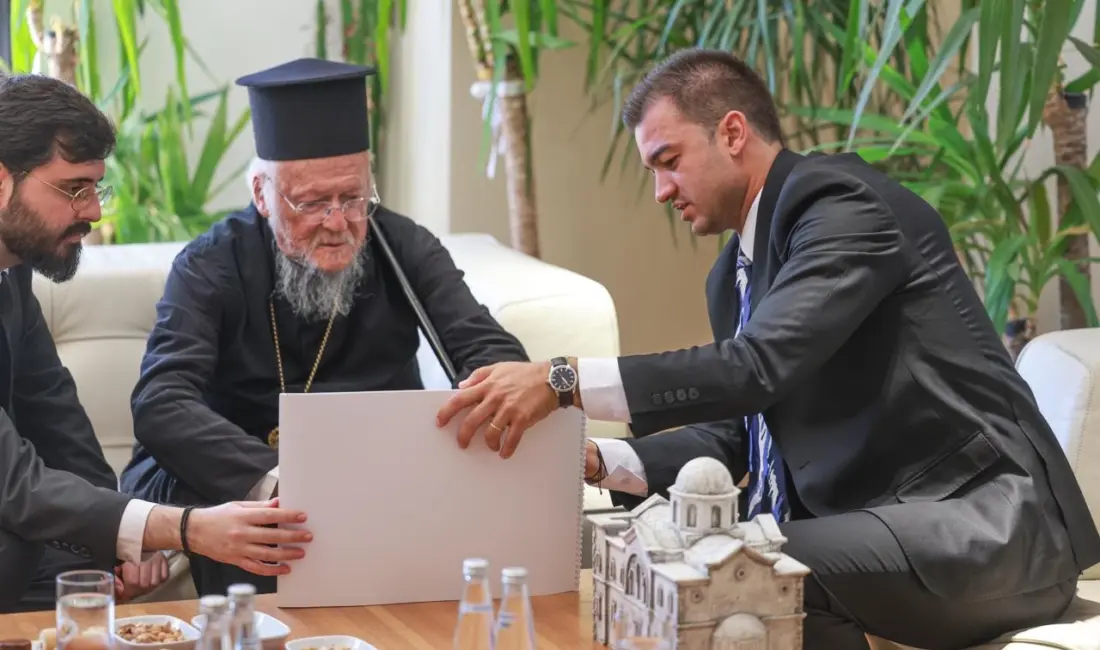 Fener Rum Patriği Bartholomeos, Bodrum Belediye Başkanı Tamer Mandalinci’yi makamında