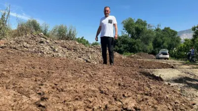 Bursa’nın Gürsu ilçesinde meyve üreticiliği yapan Mehmet Yıldırım, bahçesinde kimyasal
