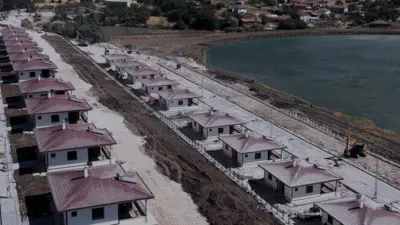 Sındırgı'da meydana gelen depremlerin birinci yıl dönümünde, TOKİ eliyle inşa