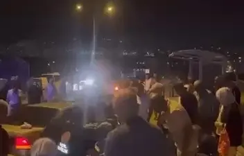 Bursa’da iddiaya göre direksiyon hakimiyetini kaybeden ehliyetsiz sürücü, orta refüjü