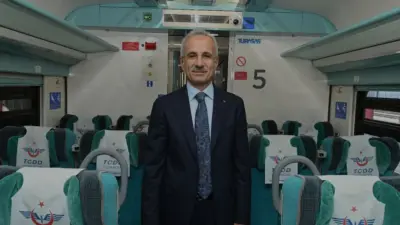 Ulaştırma ve Altyapı Bakanı Abdulkadir Uraloğlu, Türkiye'nin demiryolu ağını genişleterek