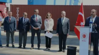 Türkiye, AFAD ve Sağlık Bakanlığı aracılığıyla Lübnan'a 40 palet ilaç