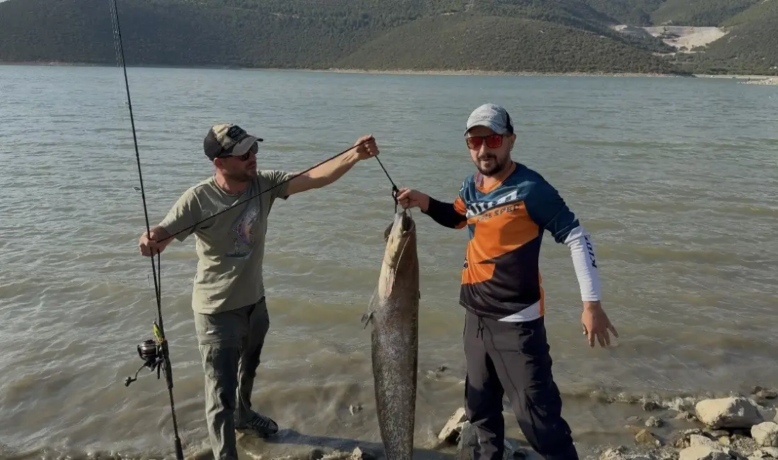 Bursa’nın Kestel ilçesinde Gölbaşı’nda turna avına çıkan sportif balıkçılar Ali