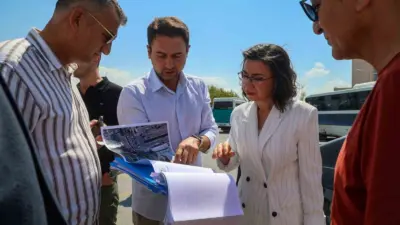 Uşak Belediye Başkan Vekili Hatice Terekeci Özkan, bisiklet sürücülerinin daha