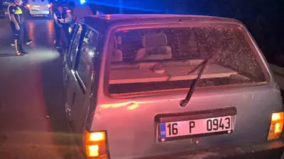 Bursa’da yakıtı biten otomobil sürücüsü, aracına yakıt doldurduğu sırada arkadan