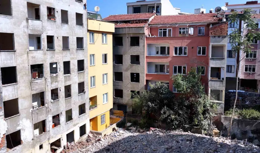 Çevre, Şehircilik ve İklim Değişikliği Bakanı Murat Kurum, İstanbul’un Zeytinburnu