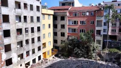 Çevre, Şehircilik ve İklim Değişikliği Bakanı Murat Kurum, İstanbul’un Zeytinburnu