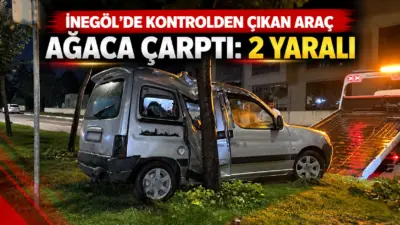 Bursa’nın İnegöl ilçesinde yağış nedeniyle kayganlaşan yolda kontrolden çıkan hafif