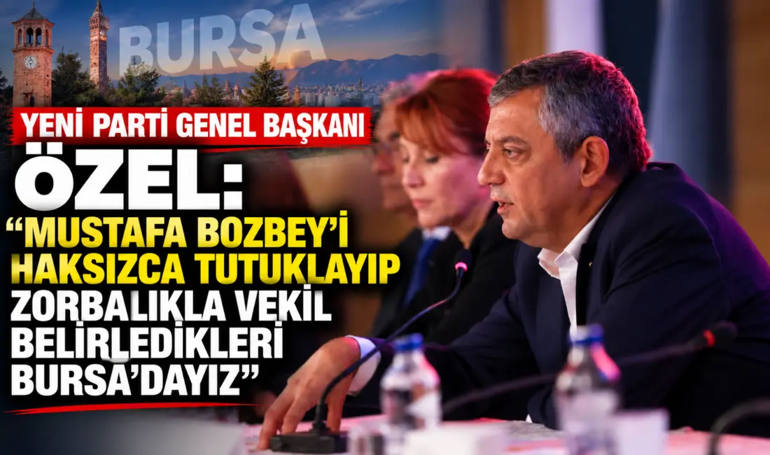 YENİ Parti Genel Başkanı Özgür Özel, Bursa Ulu Camii’nde kıldığı
