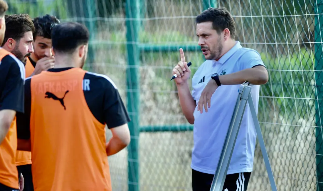 İnegöl Kafkasspor Teknik Direktörü Baki Çağdaş Uzun, sekiz günlük Afyon