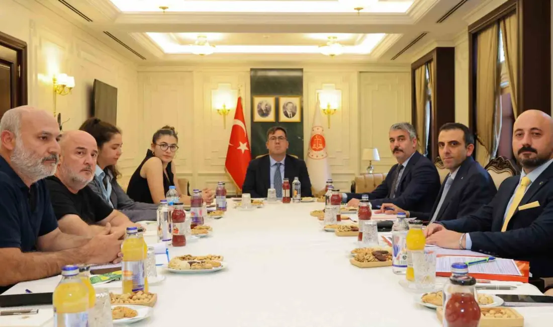 Adalet Bakan Yardımcısı Can Tuncay, 6 Şubat depremlerinde yakınlarını kaybeden