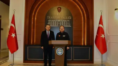 AFAD Başkanı Ali Hamza Pehlivan, sel felaketi yaşayan Trabzon'da Vali