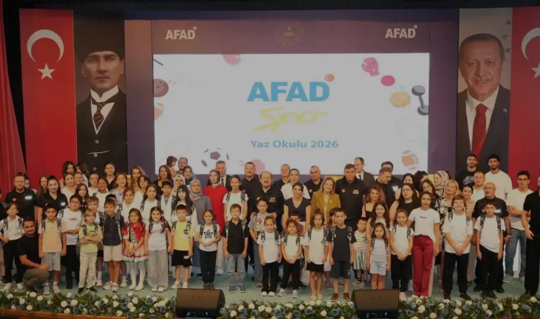 AFAD Başkanlık yerleşkesinde düzenlenen yaz okulu, gerçekleştirilen mezuniyet töreniyle sona