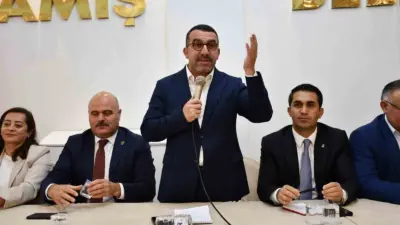 AK Parti Kars Milletvekili Adem Çalkın, beraberindeki AK Parti Kars