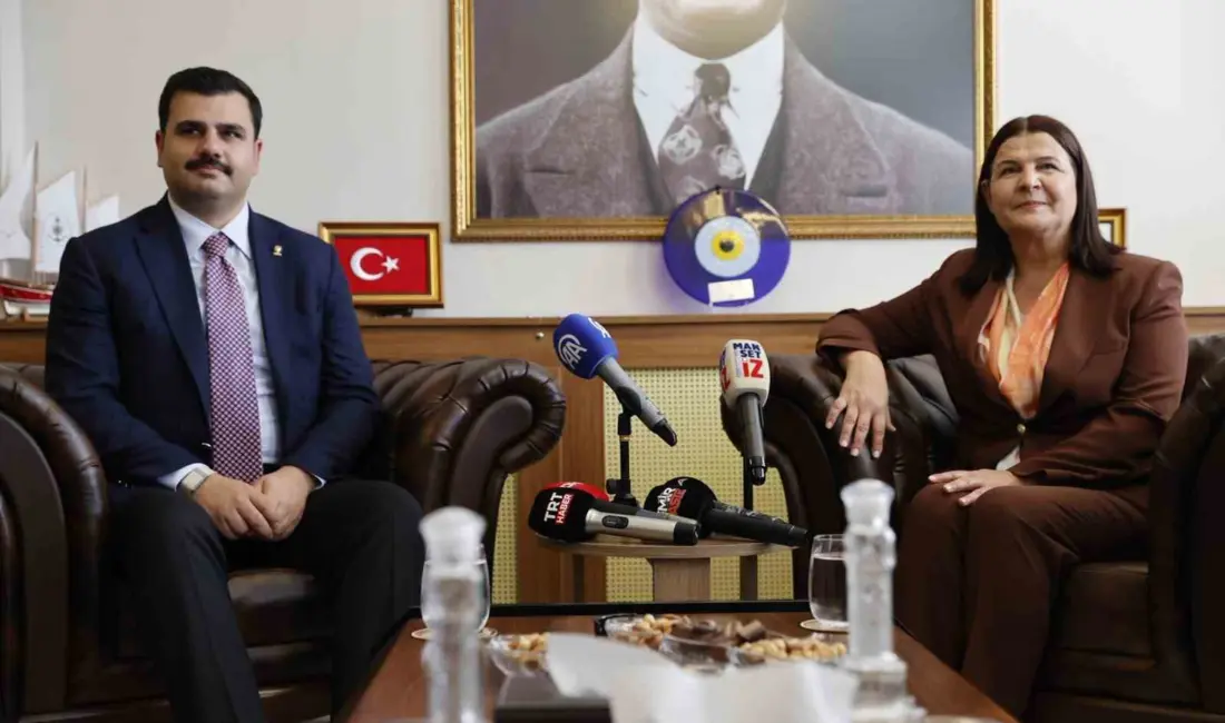 AK Parti Genel Sekreteri ve İzmir Milletvekili Eyyüp Kadir İnan,