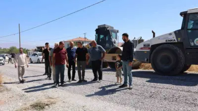 Akçadağ Belediye Başkanı Hasan Ulutaş, Eğin Mahallesi’nde Büyükşehir Belediyesi iş