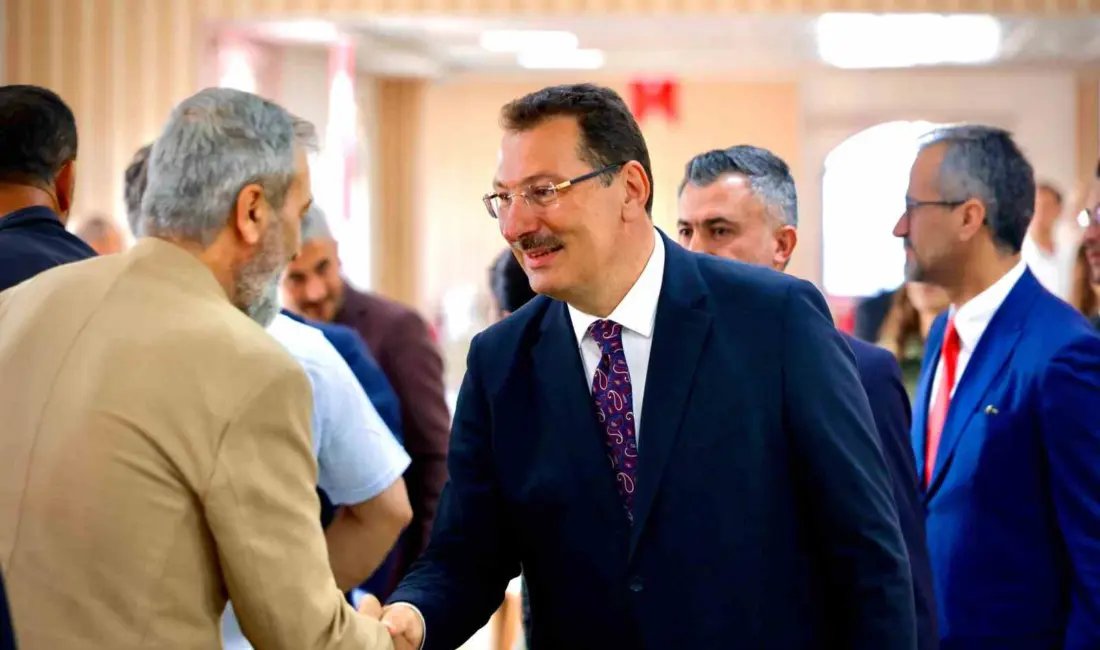 Ağrı’da basın mensupları ve sivil toplum kuruluşları temsilcileriyle bir araya