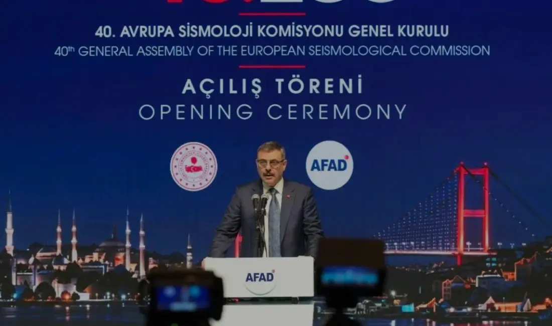 İstanbul'da düzenlenen Avrupa Sismoloji Kongresi'nde, Türkiye'nin afet yönetimindeki bilimsel kapasitesi