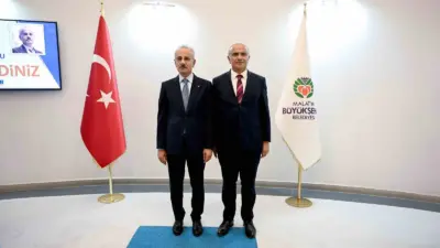Malatya Büyükşehir Belediye Başkanı Sami Er, Ulaştırma ve Altyapı Bakanı