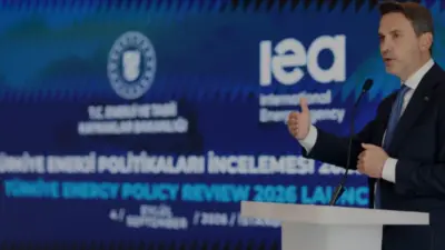 Enerji ve Tabii Kaynaklar Bakanı Bayraktar, Türkiye'nin 2040 Yeni Enerji
